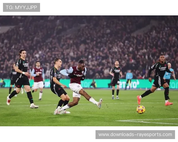 西汉姆联主场表现糟糕联赛垫底攻防漏洞严重亟待调整 西汉姆联主场表现糟糕联赛垫底攻防漏洞严重亟待调整